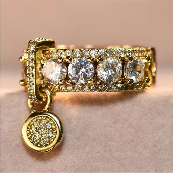 New Yellow Gold Plated Stylish And Creative Zircon With Disc Wedding Party Ring - Picture 6 of 8